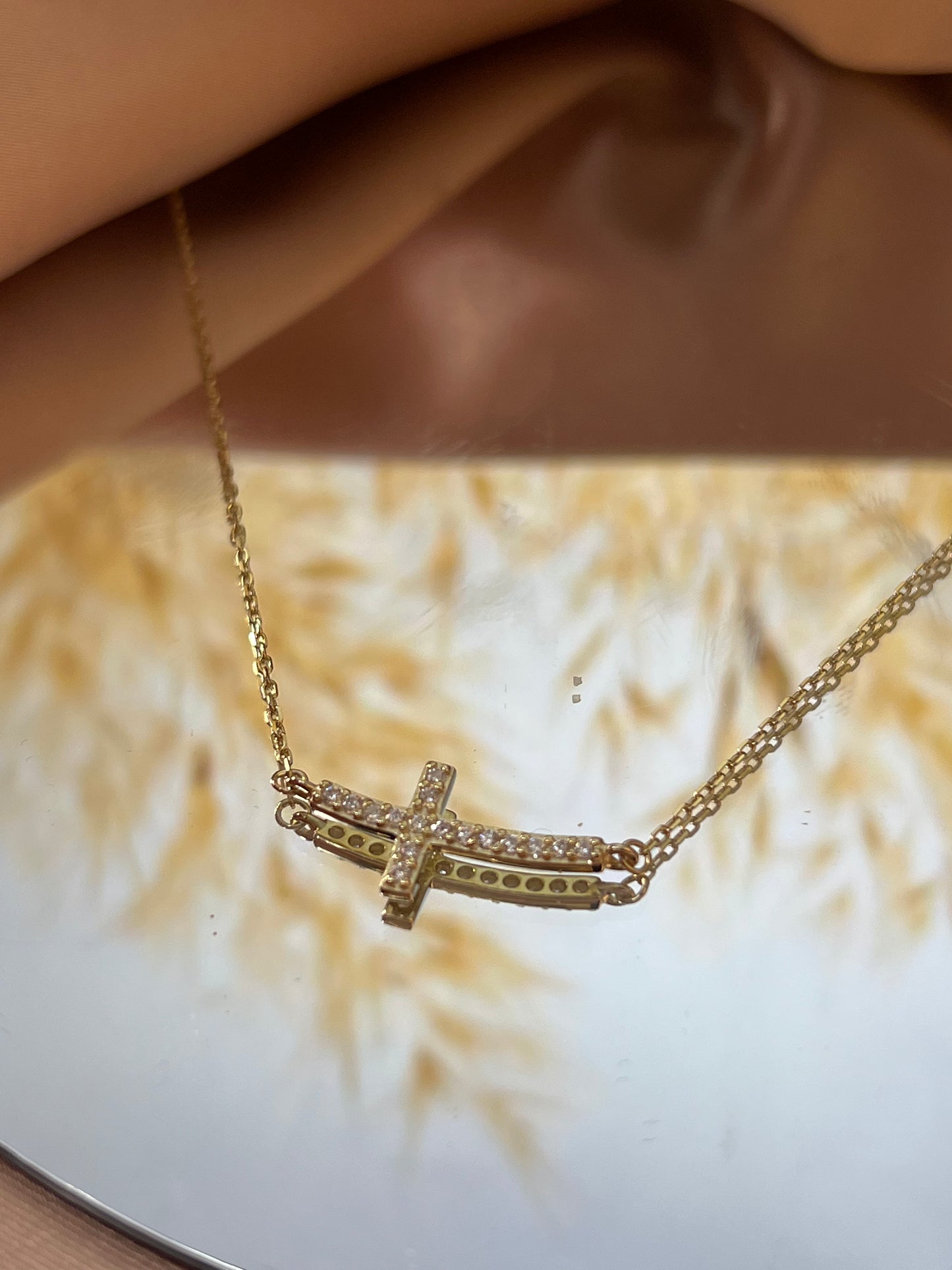 ESME-CROSS NECKLACE